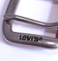 Levi's Wピンラインベルト レッド×ブラック: バックル部分刻印