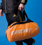 adidas ポケッタブルダッフルバッグ オレンジ: