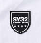 SY32 by SWEET YEARS エンボスボックスロゴジップ半袖ポロシャツ ホワイト: ワッペン