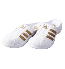 adidas クロッグ ホワイト×ゴールド