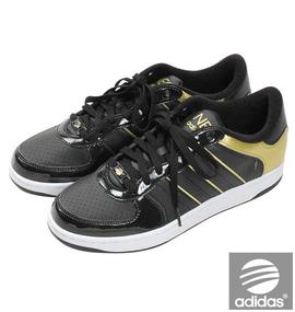 adidas スニーカー ブラック