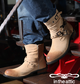 in the attic バックルエンジニアブーツ ベージュ