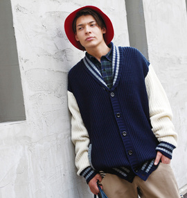 Free gate ニットスタジャン ネイビー