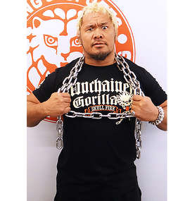 新日本プロレス 真壁選手SKULL FIRE too Sweet半袖Tシャツ ブラック