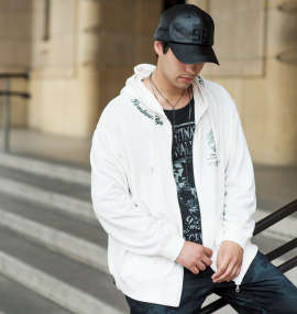 Roen grande カモフラスカルフルジップパーカー ホワイト