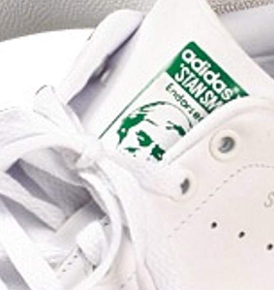 adidas スニーカー ホワイト