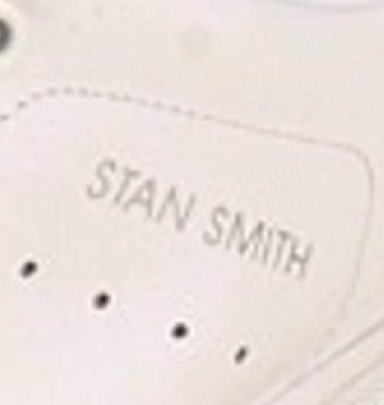 adidas スニーカー ホワイト