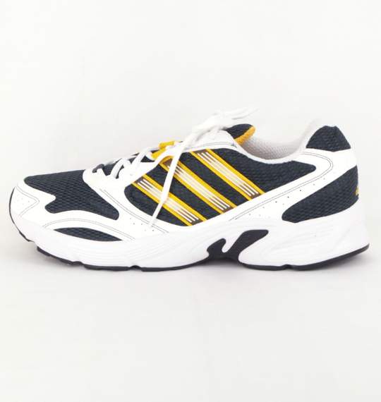 adidas シューズ ブラック×ホワイト