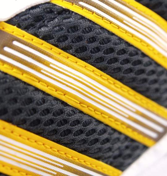 adidas シューズ ブラック×ホワイト