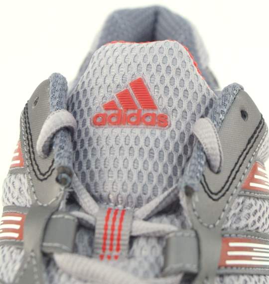 adidas シューズ グレー