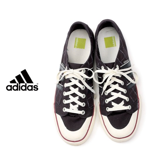 adidas スニーカー グレー