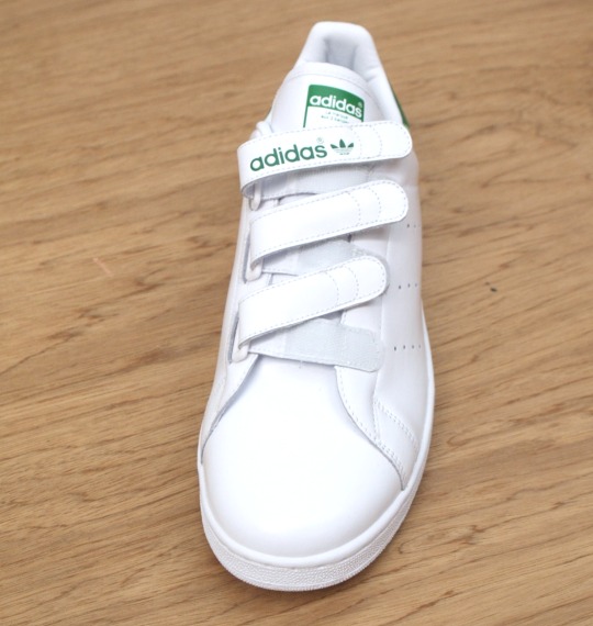 adidas シューズ ホワイト×グリーン