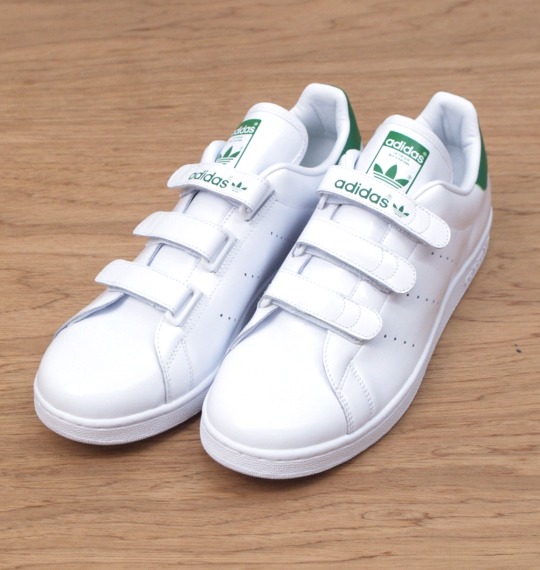 adidas シューズ ホワイト×グリーン