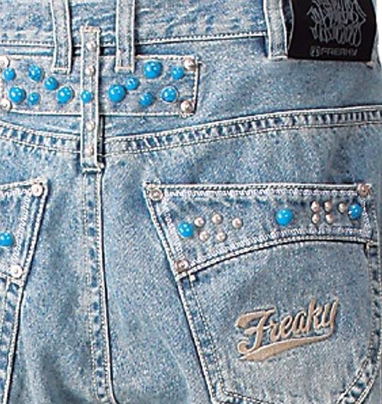 FREAKY デニムパンツ ブリーチ