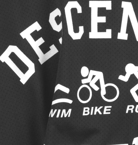 DESCENTE Tシャツ(半袖) ブラック