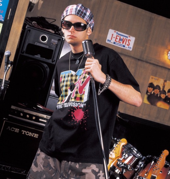 MUSIC TELEVISION Tシャツ(半袖) ブラック