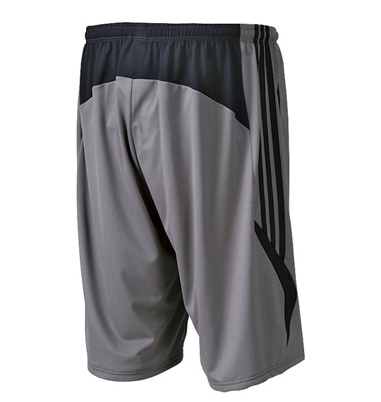 adidas メッシュハーフパンツ グレー