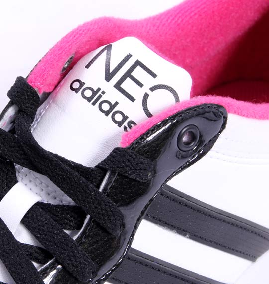adidas スニーカー ホワイト