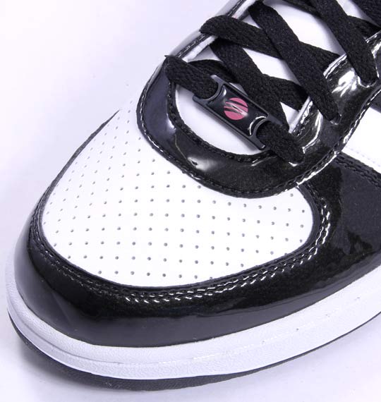 adidas スニーカー ホワイト