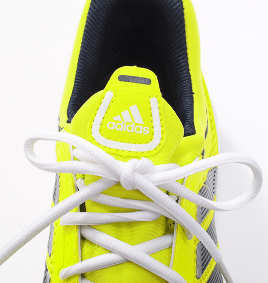 adidas スニーカー イエロー