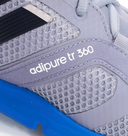 adidas スニーカー シルバーグレー