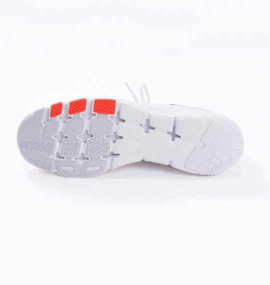 adidas スニーカー ホワイト