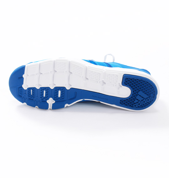 adidas スニーカー ブルー