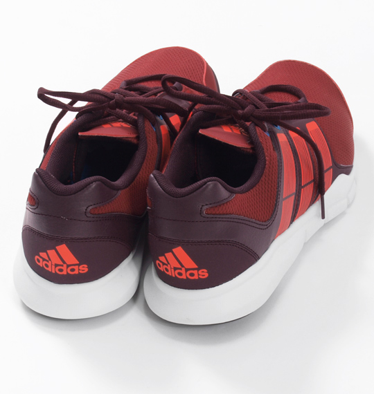 adidas スニーカー レッド