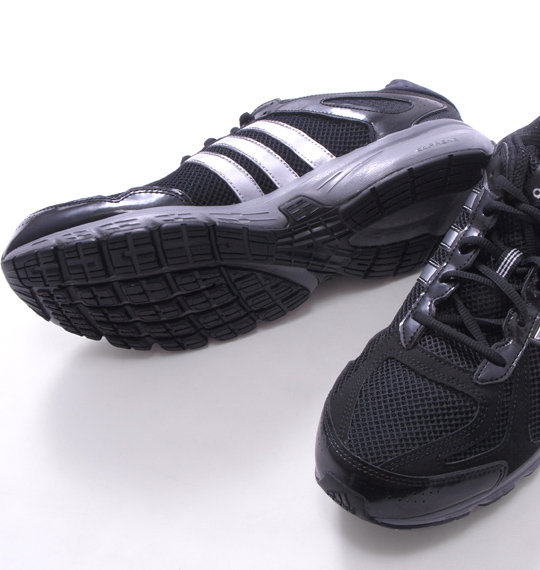 adidas スニーカー ブラック