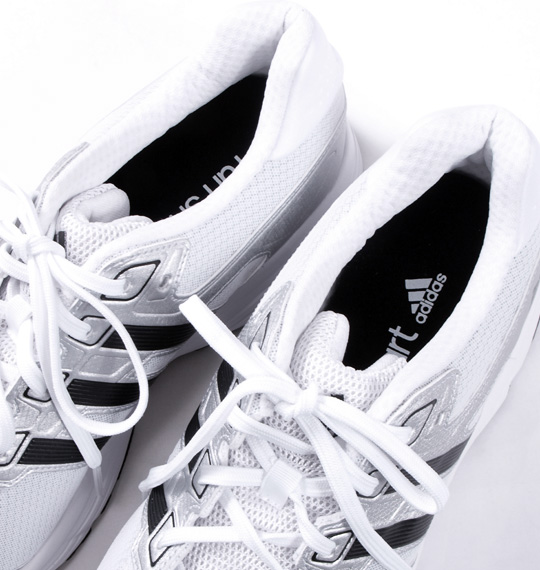 adidas スニーカー(Hyper Gateway 4E) ホワイト×シルバー