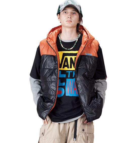 OUTDOOR PRODUCTS 中綿ベスト ブラック×オレンジ