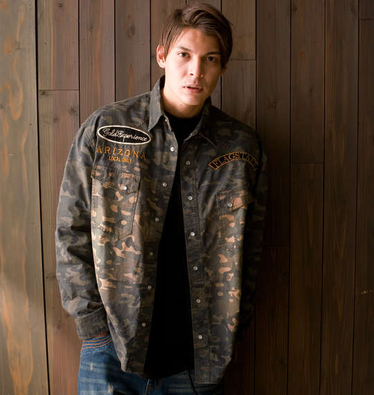 FLAGSTAFF 刺繍カモフラ柄長袖シャツ カーキ系