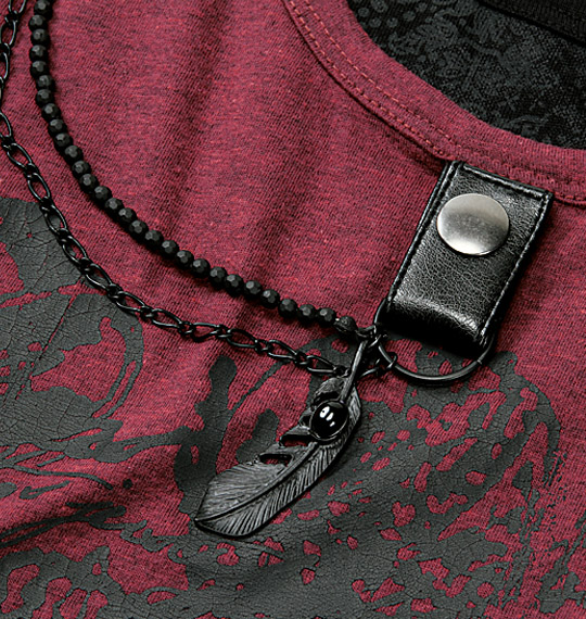 in the attic ネックレス付Tシャツ ワイン×ブラック