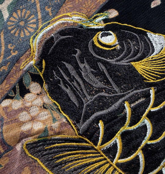 絡繰魂 鯉刺繍ポロシャツ(半袖) ブラック