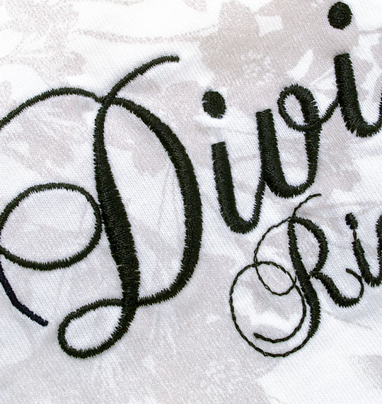 絡繰魂抜刀娘 凛半袖Tシャツ オフホワイト