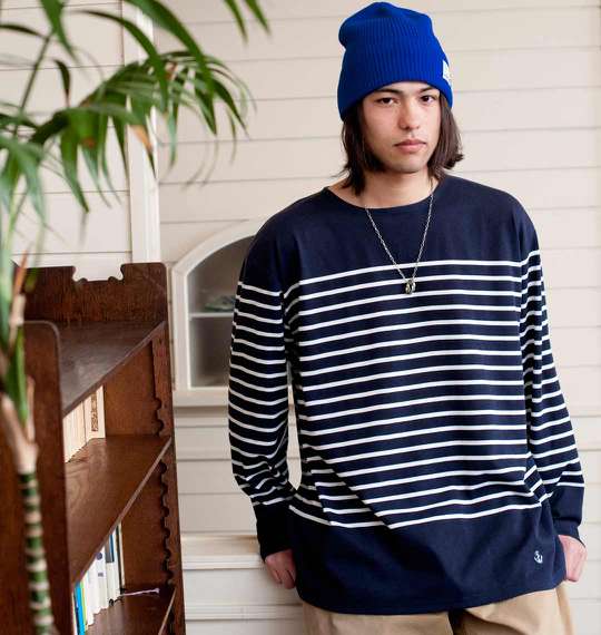 Timely Warning パネルボーダー長袖Tシャツ ネイビー