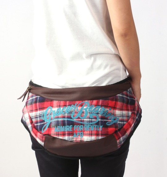  PUレザーボディショルダー レッド系