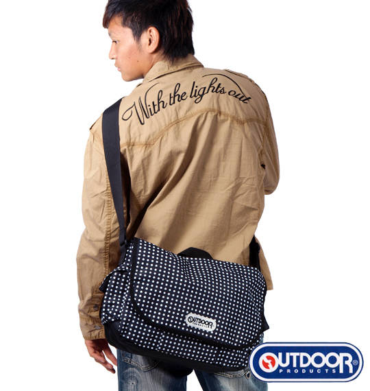 OUTDOOR PRODUCTS ドットメッセンジャーバッグ ブラック