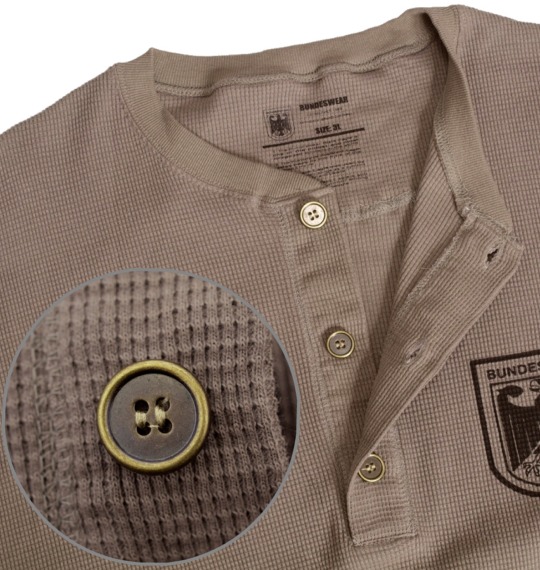 BUNDESWEAR ワッフルヘンリーTシャツ モカ