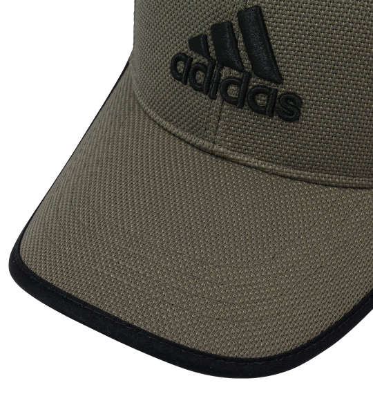 adidas 3Dロゴ刺繍キャップ オリーブ