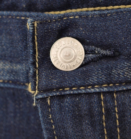 Levi's デニムパンツ(502) ニューダークウォーン
