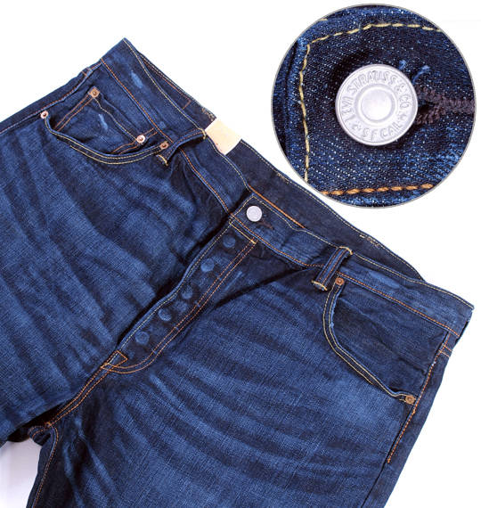 Levi's デニムパンツ(501) オーセンティック
