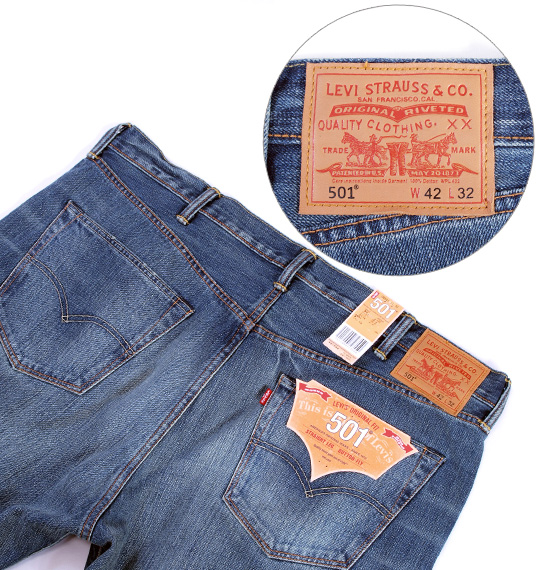 Levi's デニムパンツ(501) ウォッシュド