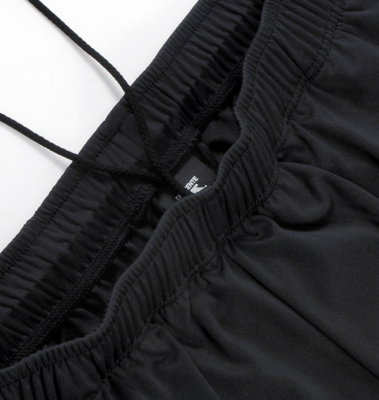 DESCENTE ハーフパンツ ブラック