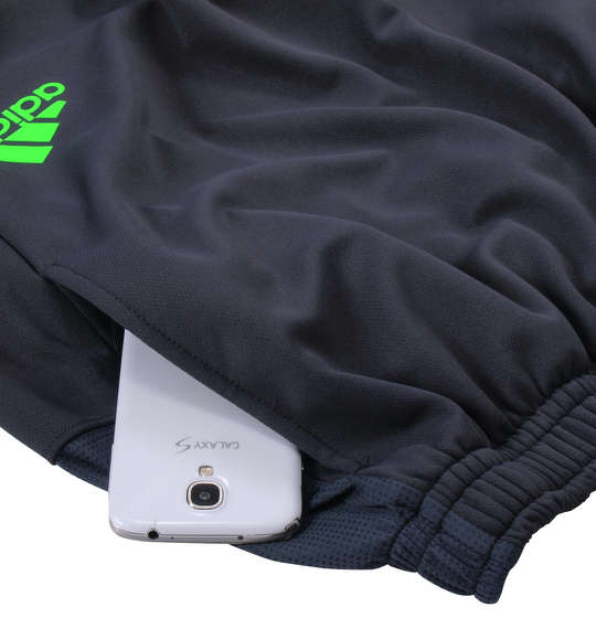 adidas ハーフパンツ グレー