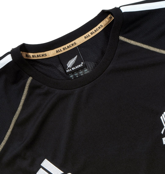 adidas パフォーマンスTシャツ(半袖) ブラック