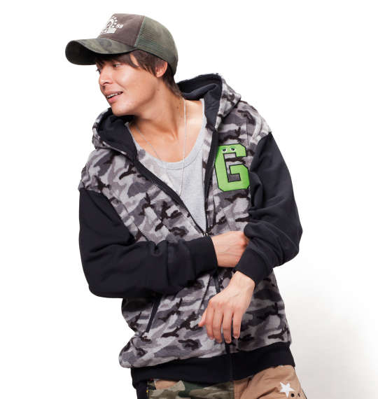 GACHAPIN×MUKKU ボアフルジップパーカー グレー系カモフラ柄