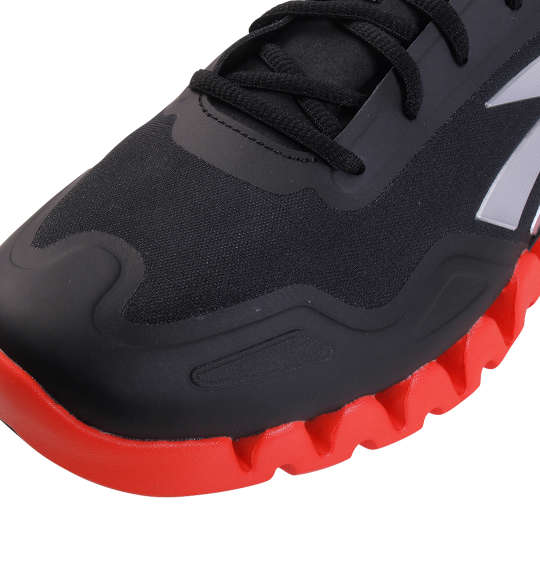Reebok スニーカー(ZIG PULSE) ブラック