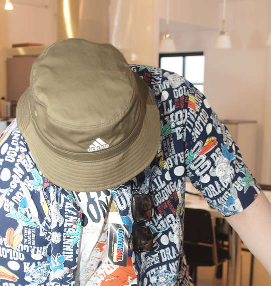 adidas 撥水綿ツイルサファリハット カーキグリーン