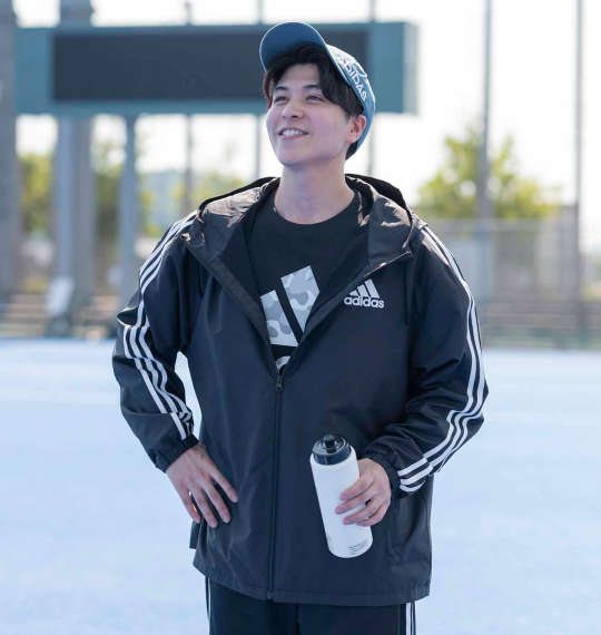 adidas ウーブンフードジャケット ブラック